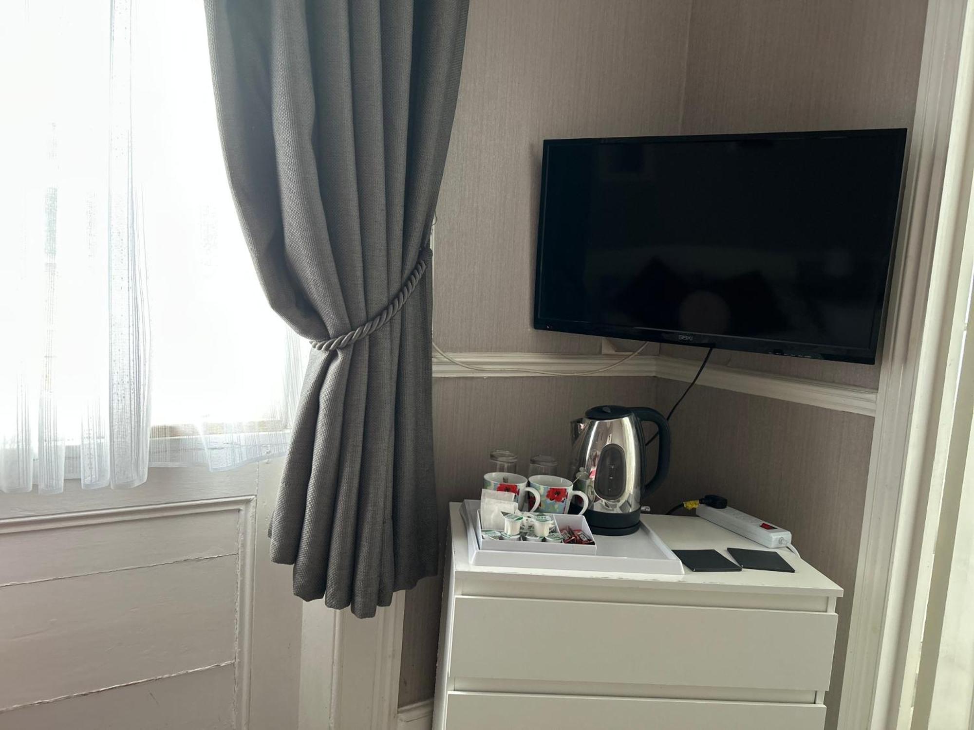 สปริง การ์เด้น บีแอนด์บี Hotel กอสปอร์ต ภายนอก รูปภาพ